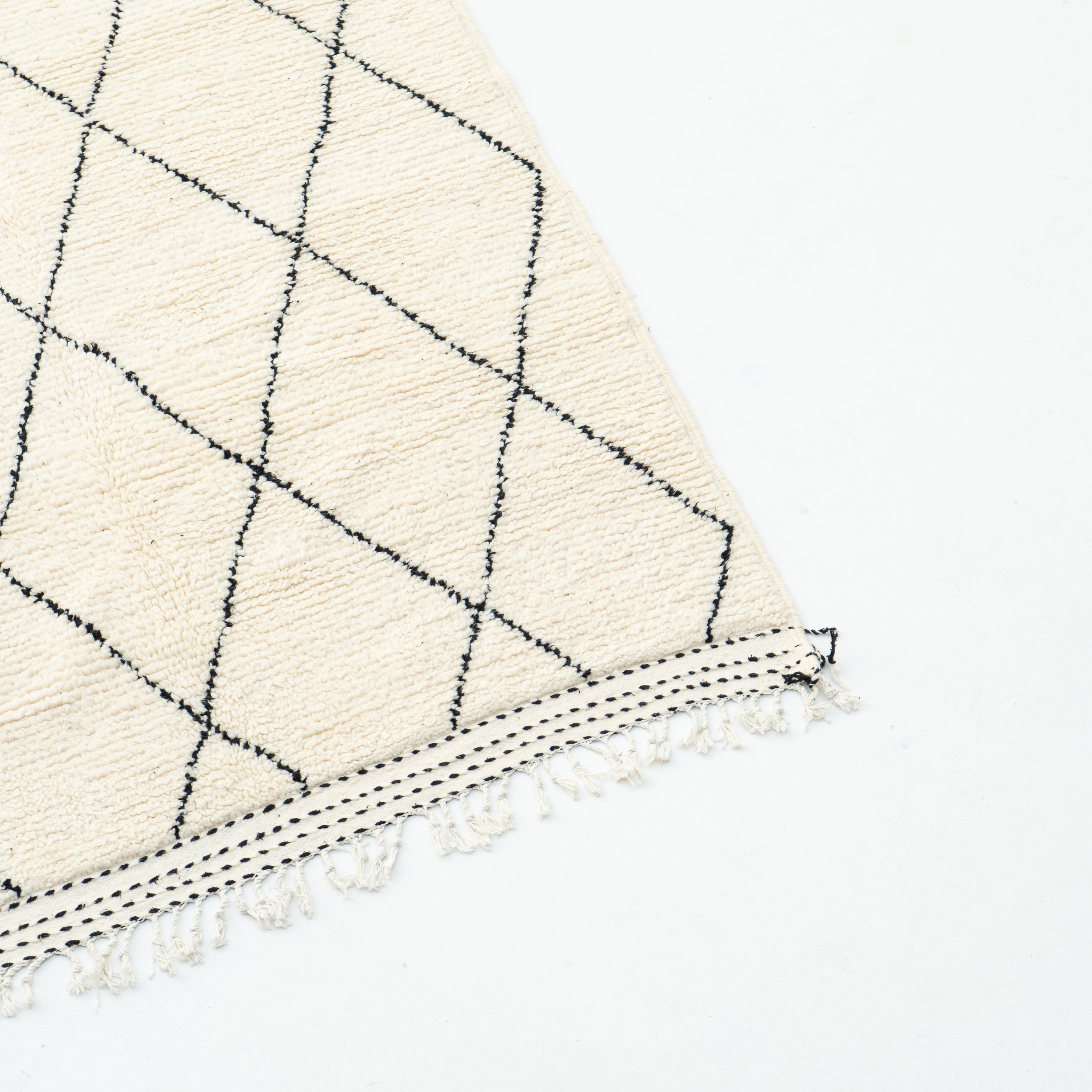 Beni Ourain - Medium classic Diamonds with stripes - Beni Ourain Rug