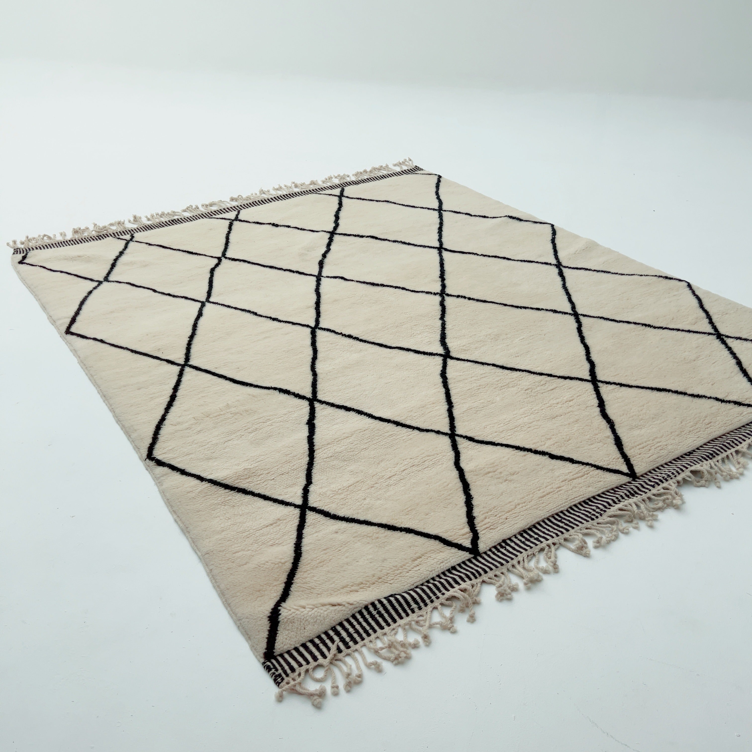 Beni Ourain Rug - Classic with bold lines - Beni Ourain Rug