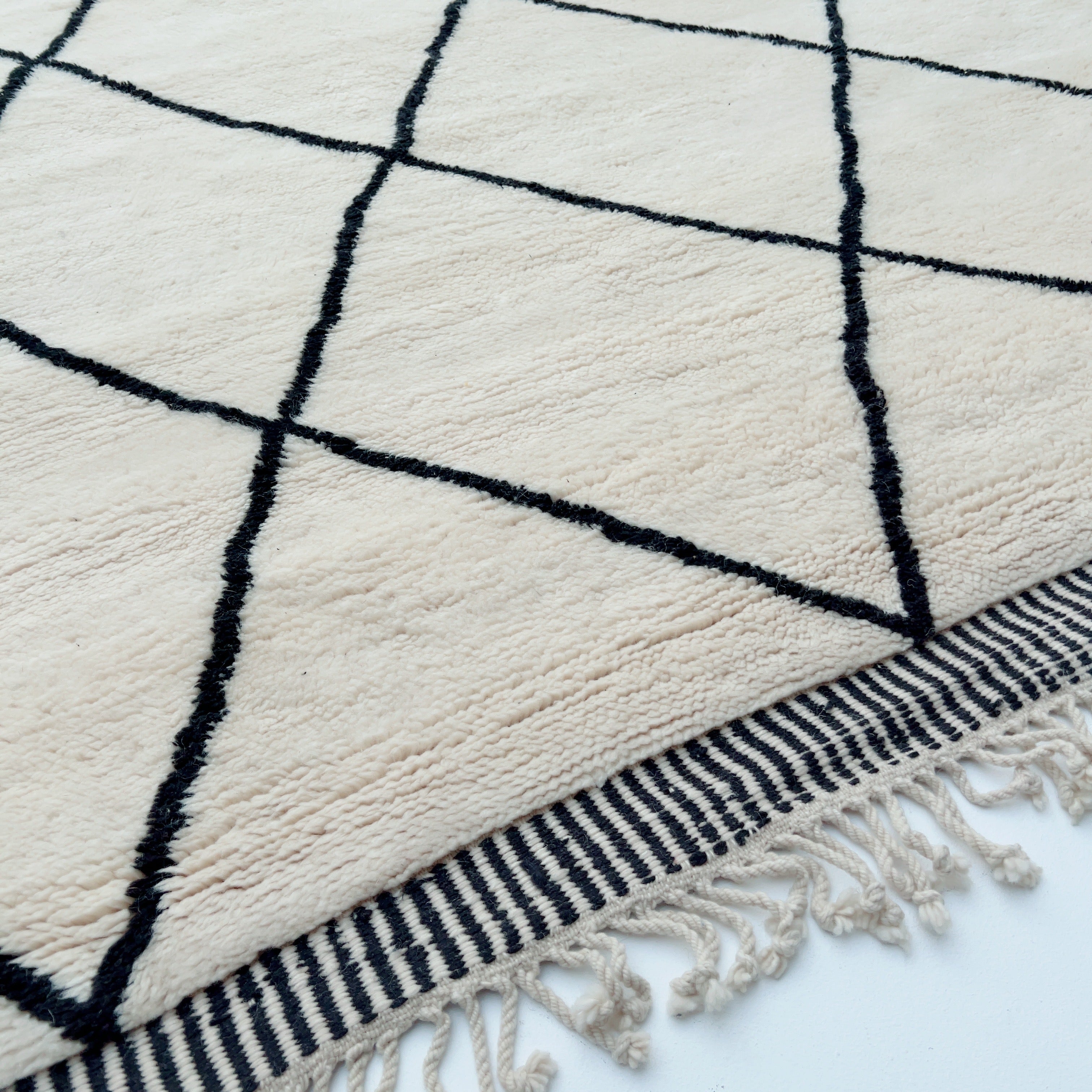 Beni Ourain Rug - Classic with bold lines - Beni Ourain Rug