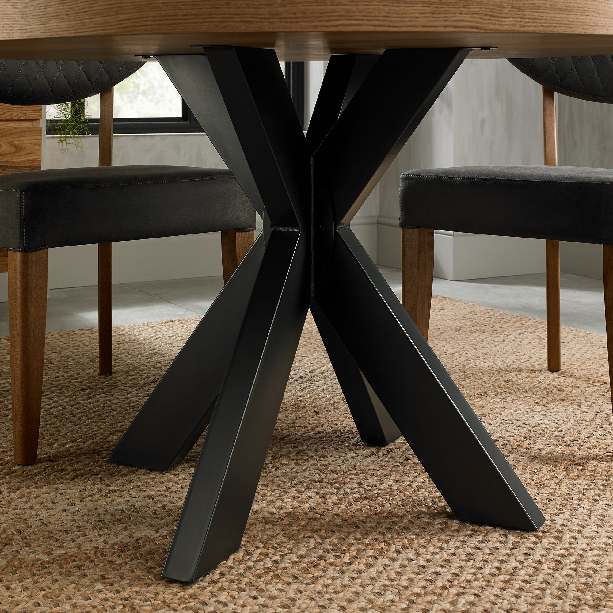 Jerry 4 Seater Round Dining Table - European Knotty Oak - Dining Tables