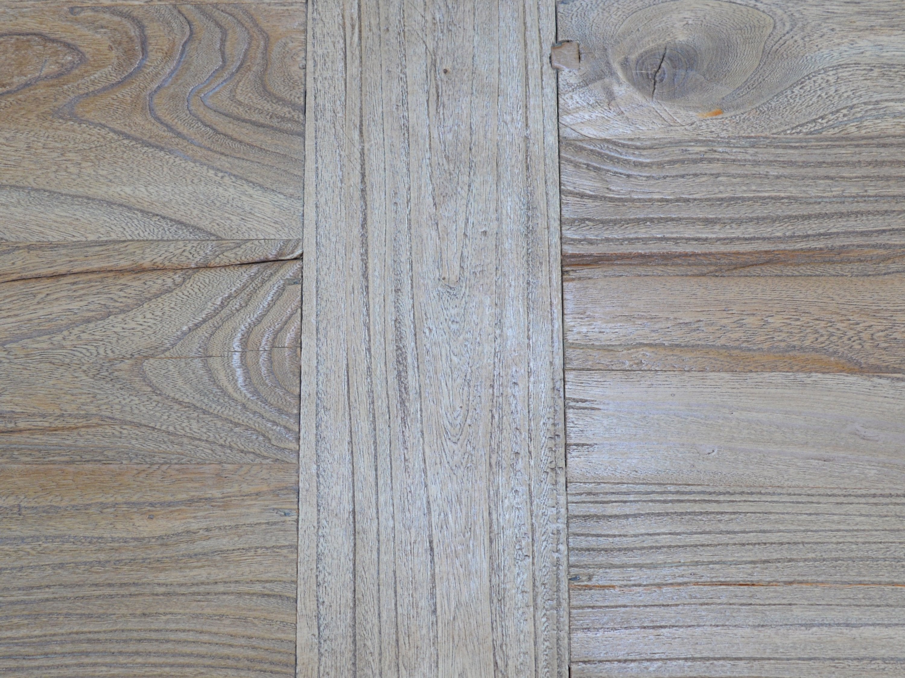 Lima Oak Wood 3m Dining Table - Rustic Natural - Dining Tables