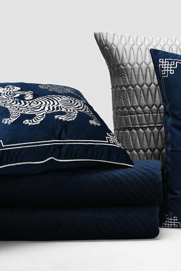 Oriental Blue Velvet Pillow Cover - Pillow Covers