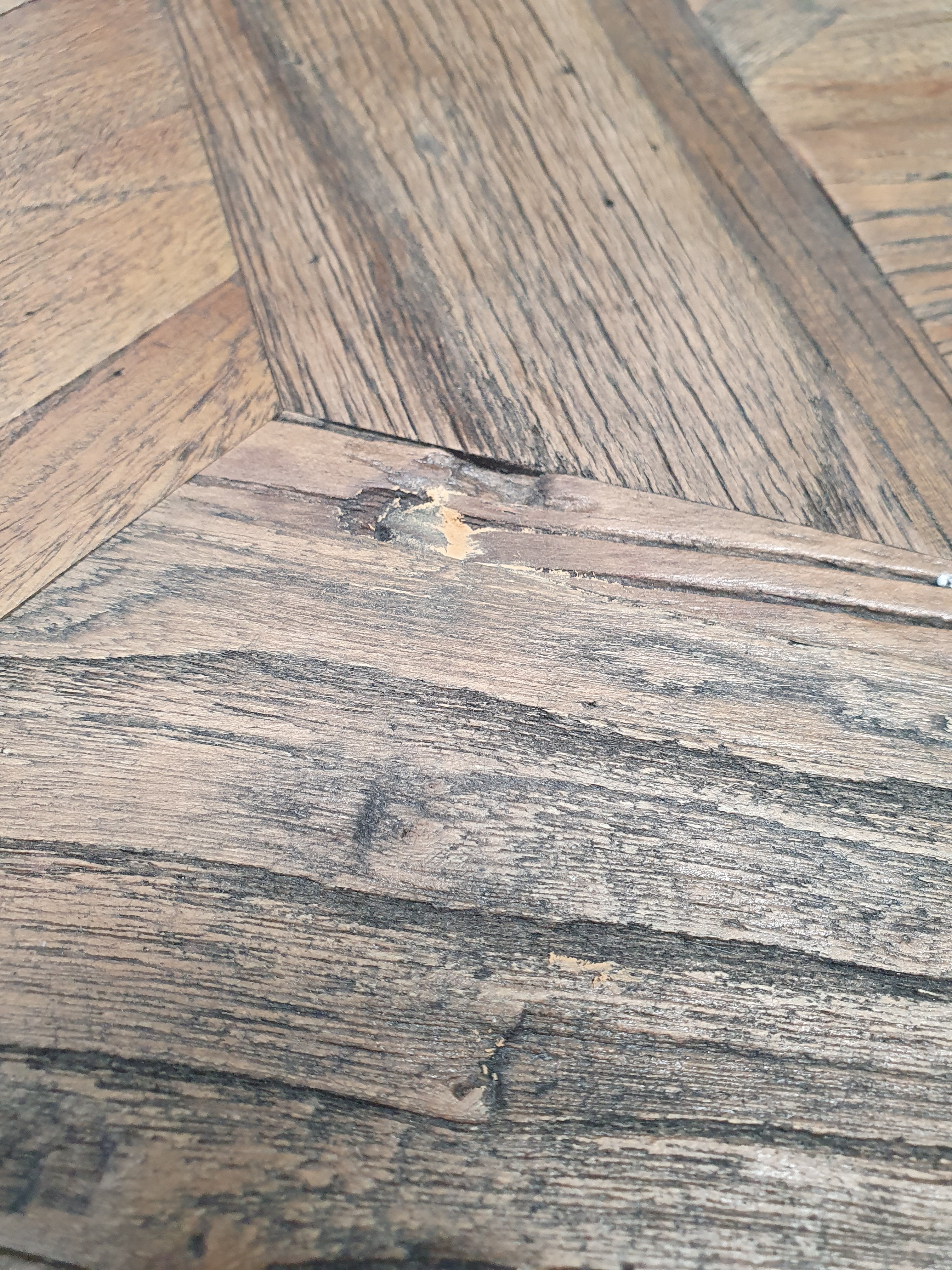 Zaydan Wooden Dining Table - Dark Natural - Dining Tables