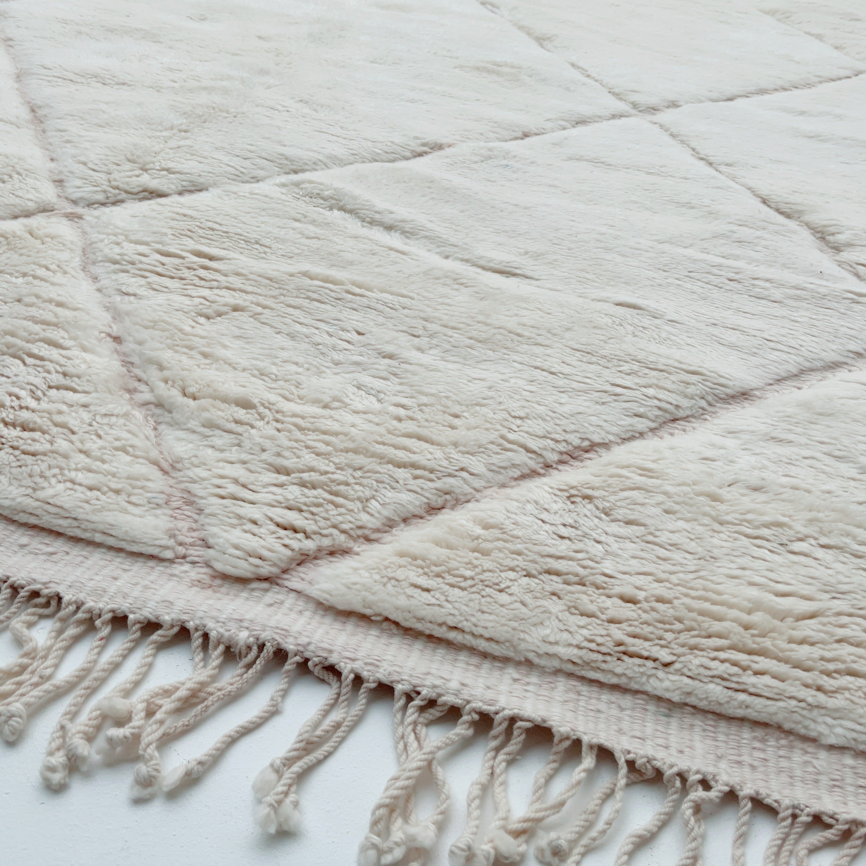 Beni Ourain Rug - Classic - Pale Pink (Large) - Beni Ourain Rug