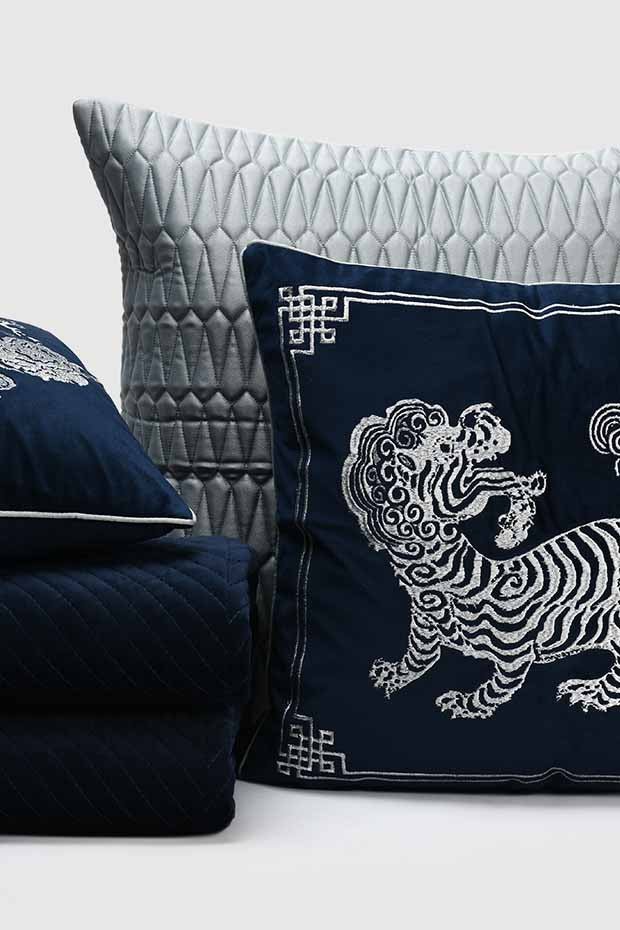 Oriental Blue Velvet Pillow Cover - Pillow Covers
